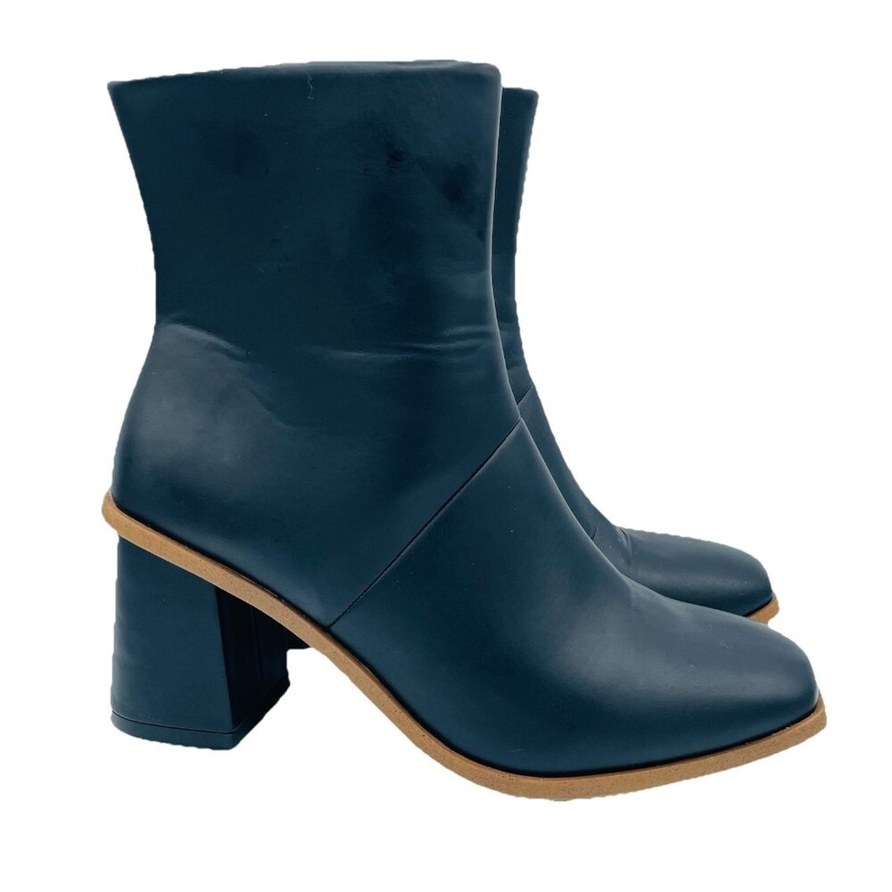 Time and Tru Shoes Womens Size 8 Black Boots Heeled Zipper Memory Foam Comfort